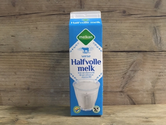 Foto van Liter halfvolle melk