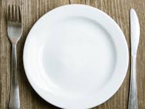 Foto van Borden - bestek - afwas Foto van Borden - bestek - afwas