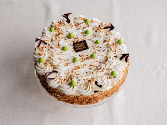 Foto van Hazelnoot schuimtaart 12 personen Foto van Hazelnoot schuimtaart 12 personen