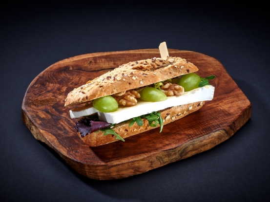 Foto van Brie-Walnoot